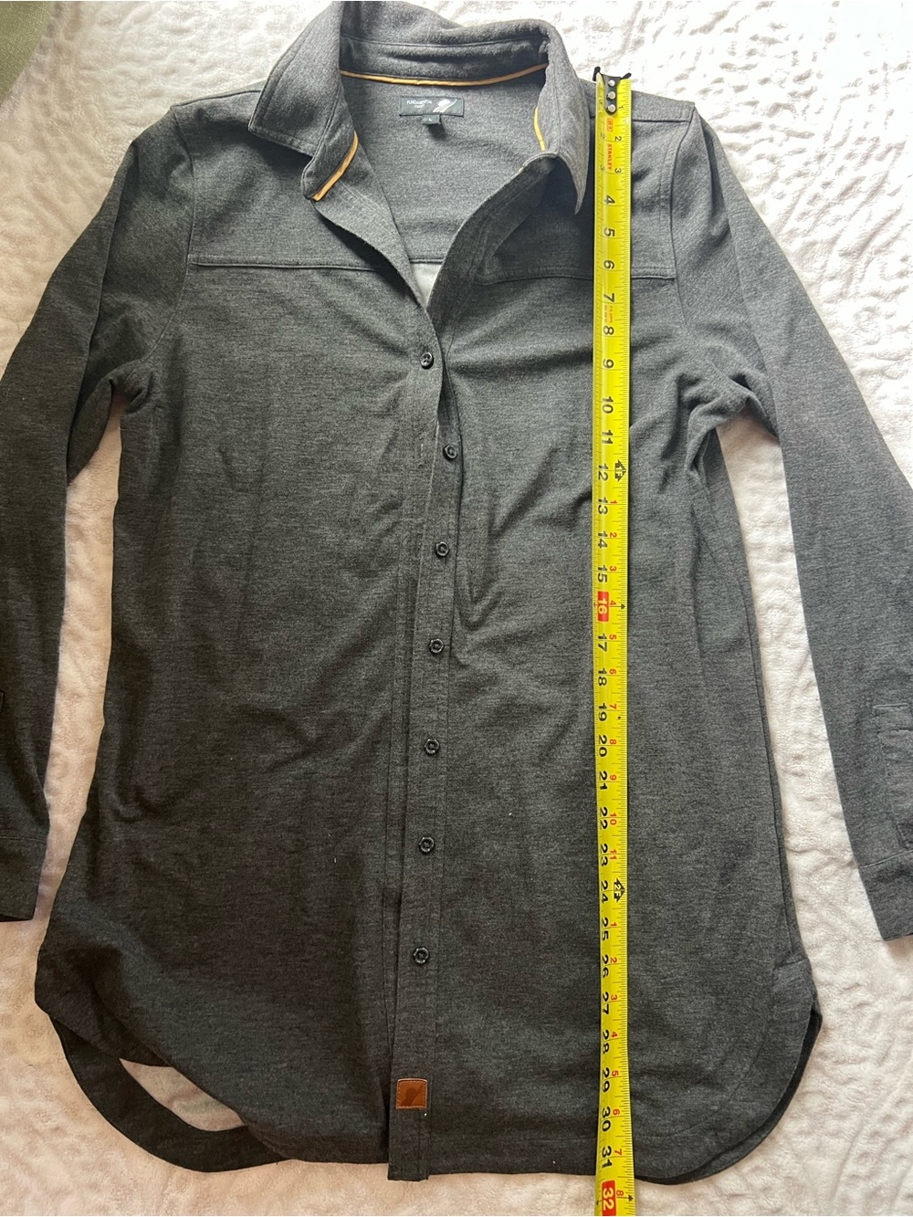 Fundamental Coast Women’s Large Gray Stretch Performance Button-Up Tunic Shirt L - Picture 7 of 9